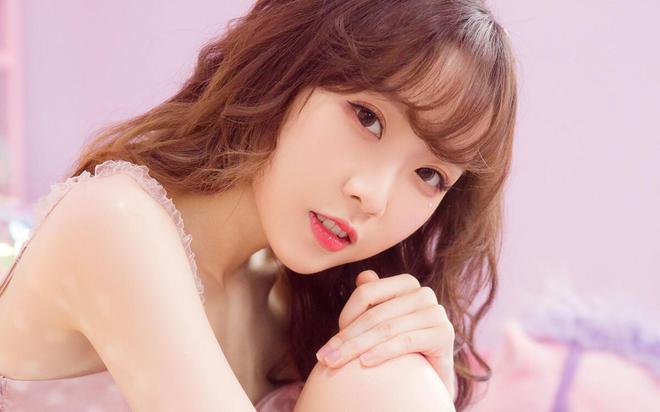 相信星座的人很傻吗女生_有点傻星座女_很傻的星座女