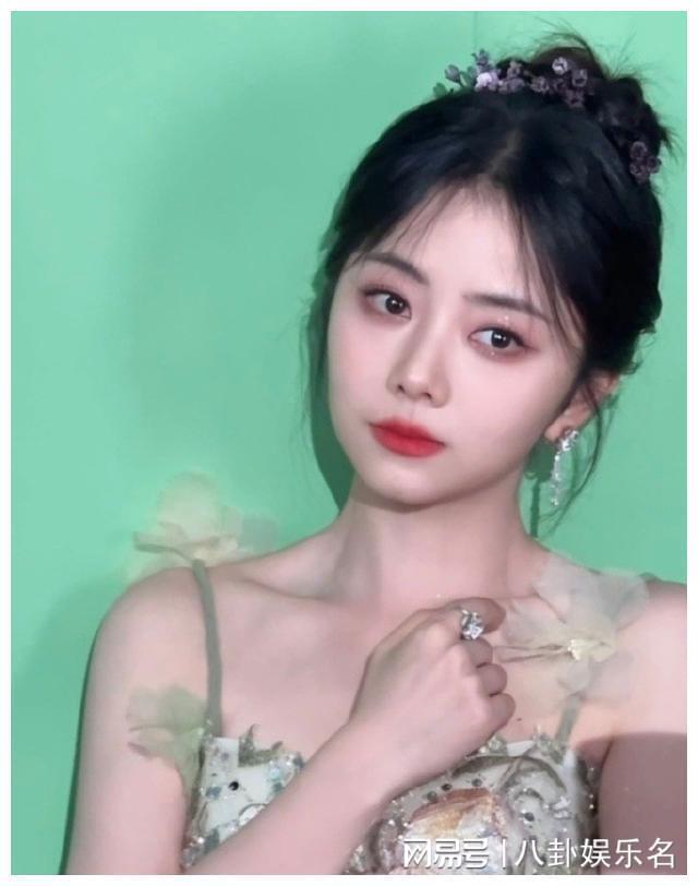 金牛长相大全星座女生图片_金牛星座长相女生图片大全_金牛长相大全星座女生图片高清