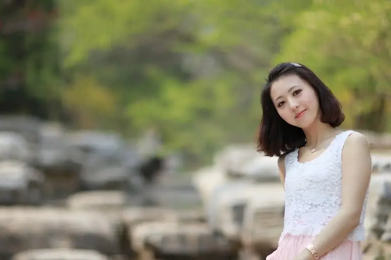 哪个星座的女生是工作狂_12星座还工作吗女生_星座女生工作顺利吗