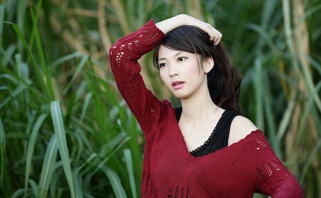 手握鱼竿的星座女生_手握鱼竿的星座女生_手握鱼竿的星座女生