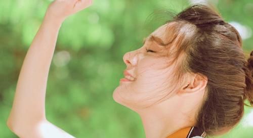 白羊VS金牛VS双子，哪个星座女生最懂爱情？