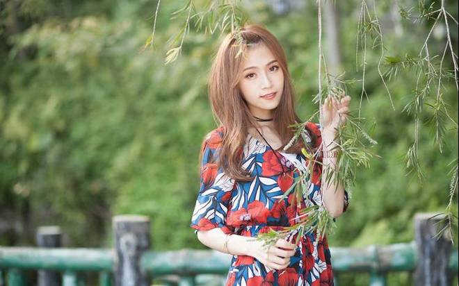 十二星座夏天扎发型女生_夏天女生扎头发简单又好看_星座扎头发的方法
