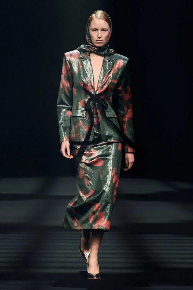 高清服饰图片_高清服装效果图_女生星座服装大全图片高清