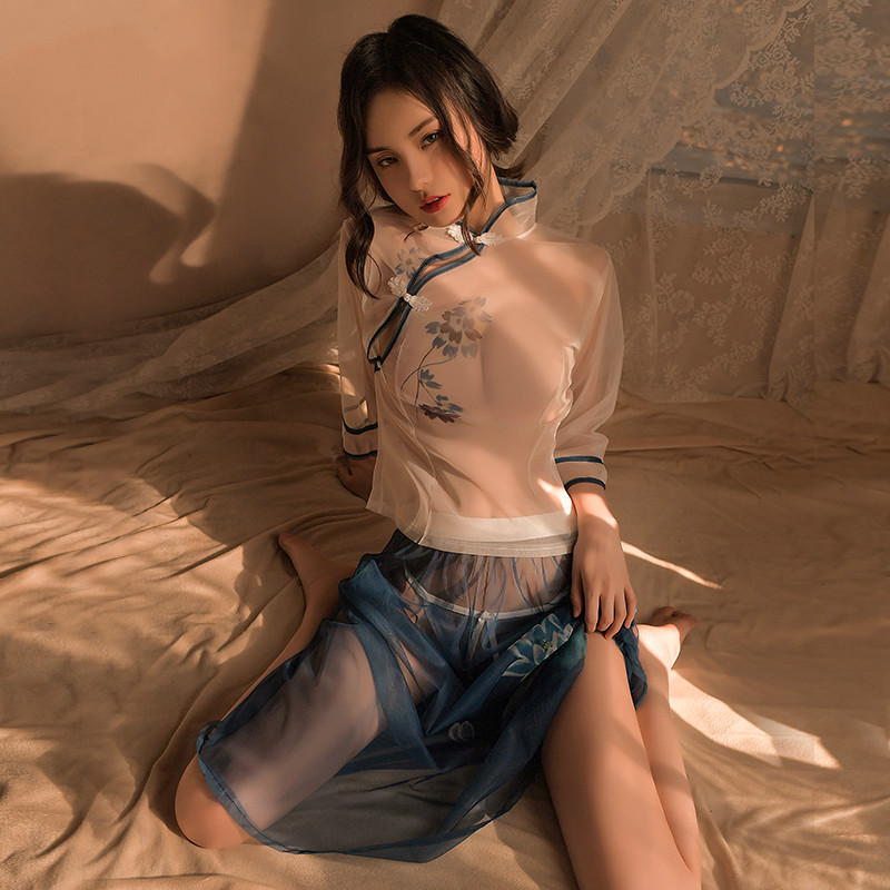 十二星座女性的独特魅力：从衣着看星座特质与风格倾向