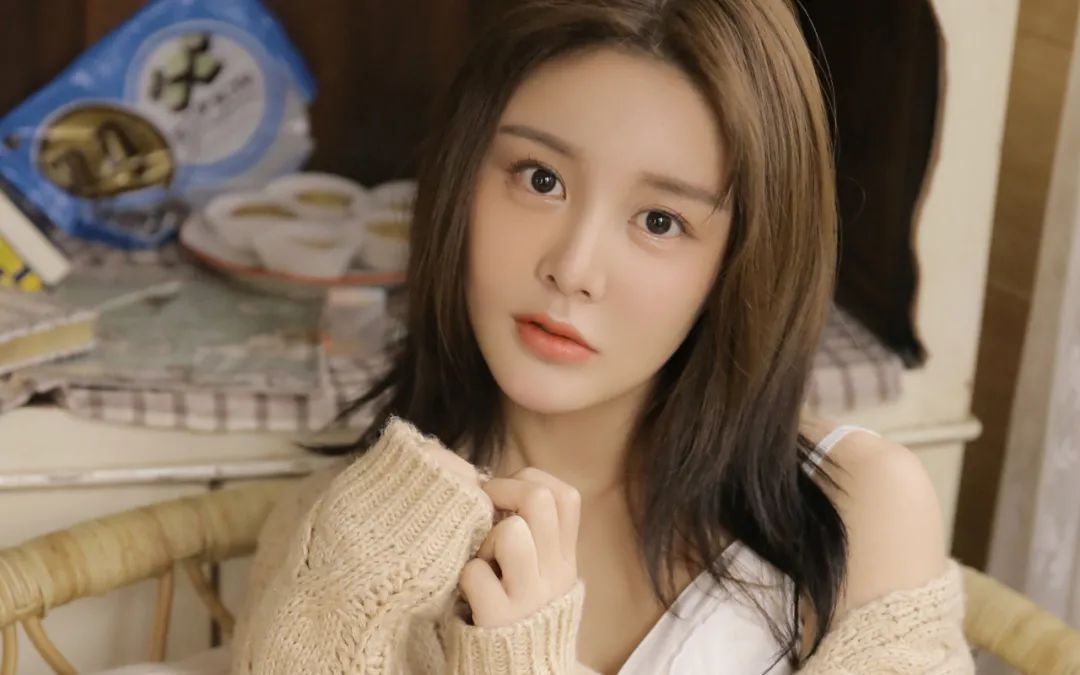 十二星座女性异性单恋行为揭秘：白羊女率真主动，金牛女内敛细腻