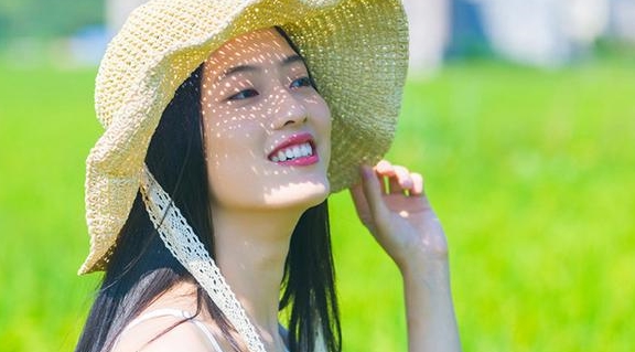 解读高冷星座女郎：挑战与魅力并存的白羊与天蝎座女性
